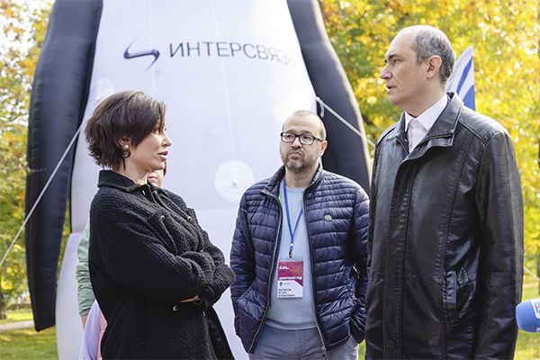 Компания «Интерсвязь» рассказала Ирине Текслер о возможностях кнопки «SOS» на «Умных домофонах»