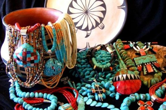 В Челябинске представят изделия лучших ювелиров и камнерезов России